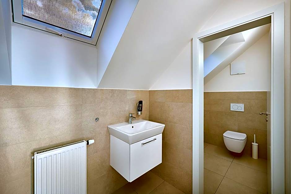 DownTown Suites Rubesova