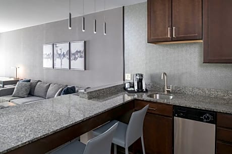 Studio, 2 Queen Beds