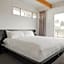 Hollywood Hills Hotel