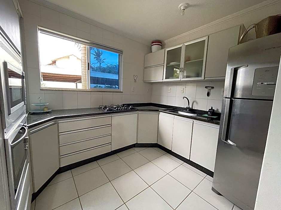 Belíssima Casa a 300m da Praia da Cachoeira