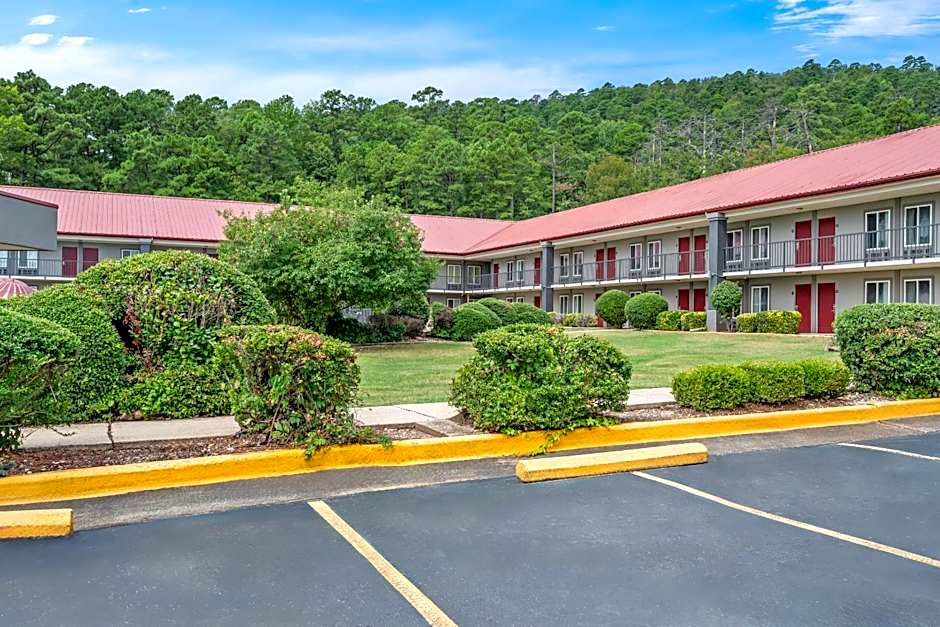 Red Roof Inn Hot Springs