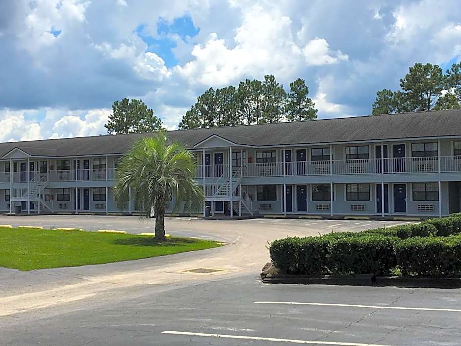 Days Inn by Wyndham Madison