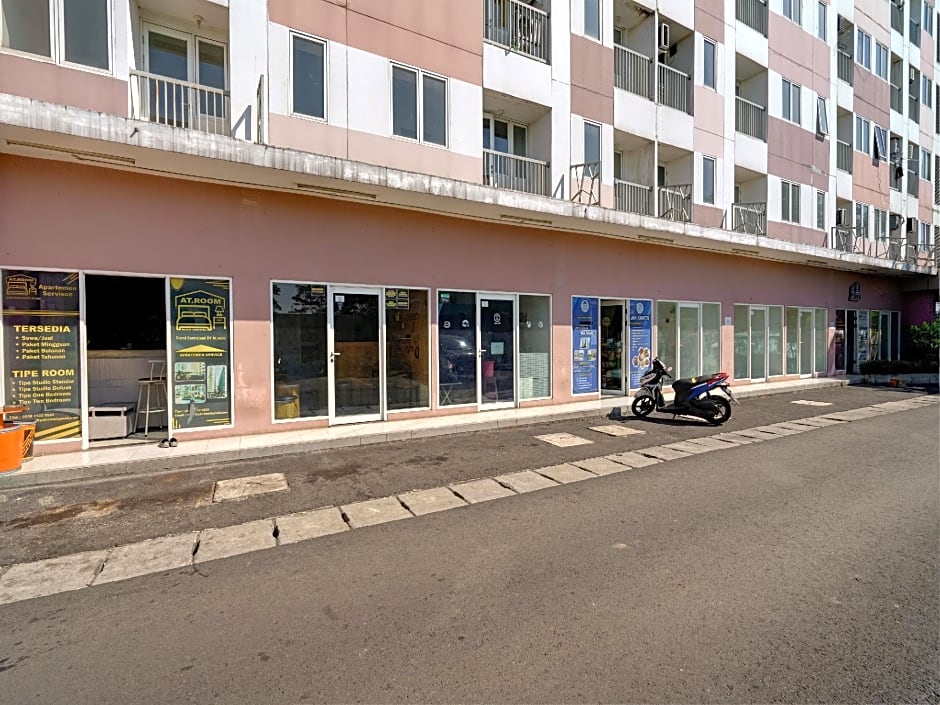 OYO Life 92889 Apartement Grand Sentraland Karawang By A.t Room