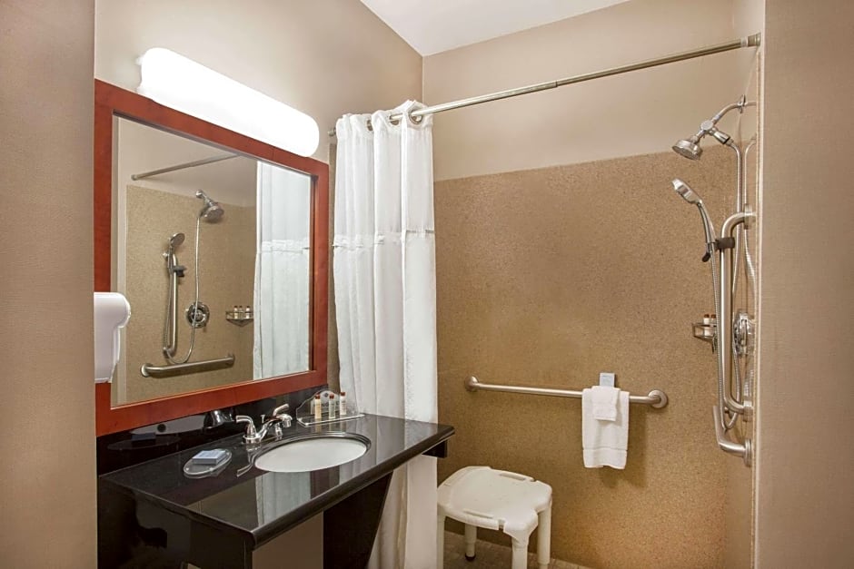 Wingate by Wyndham Columbia