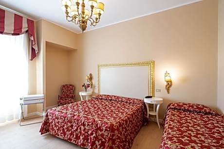 Double Room with Spa Bath