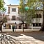 Anzures Black House