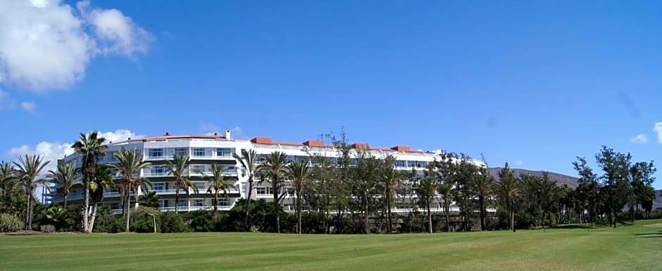 Gara Suites Golf & Spa