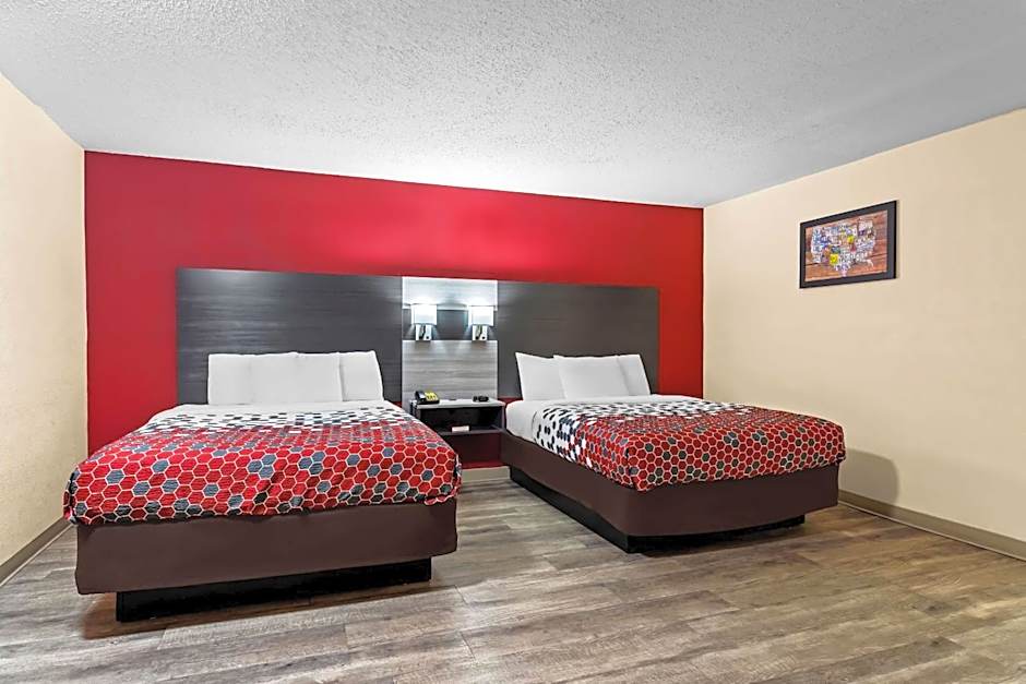 Econo Lodge Inn & Suites Santa Rosa