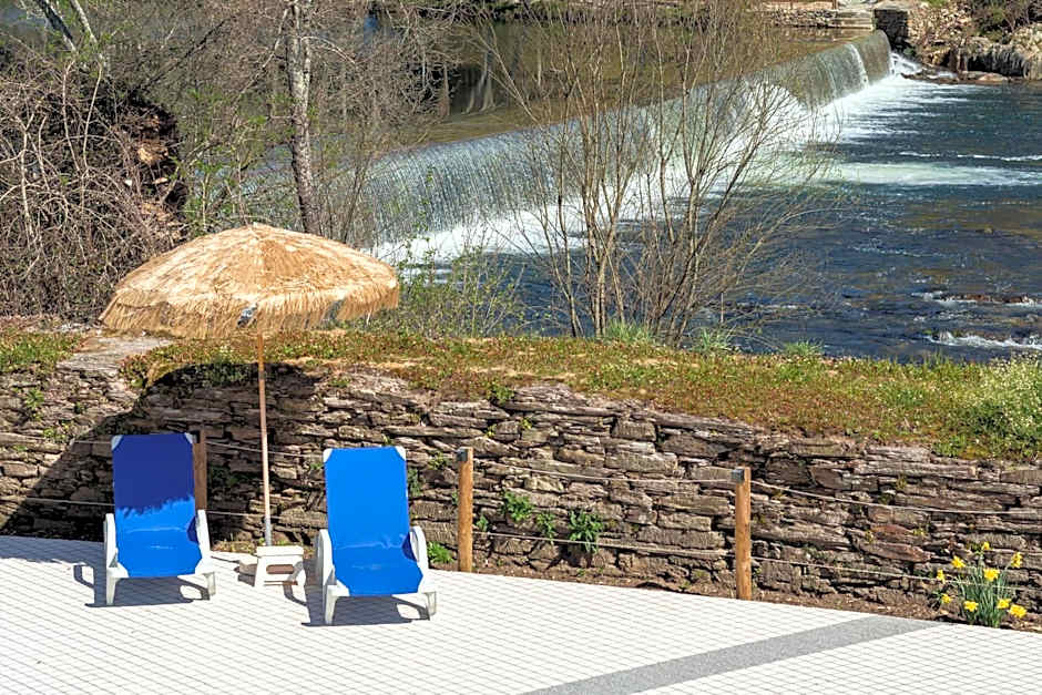 Quinta do Rio Alva and Glamping Lodges