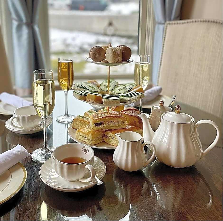 McCall House Boutique Hotel