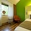 50|50 Hotel Belmont