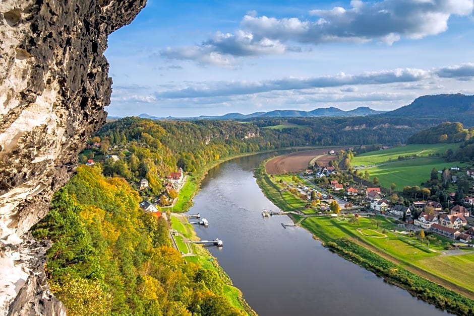 STEIGER Hotel Elbschlösschen Rathen