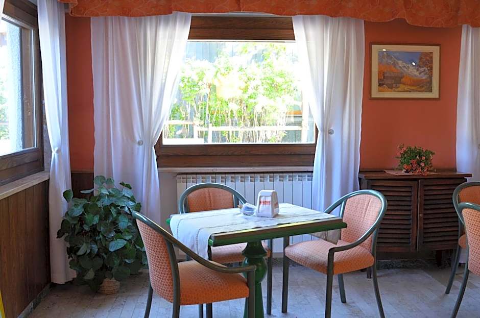 Hotel Rosa Serenella