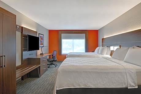 Standard Room with Two Queen Beds