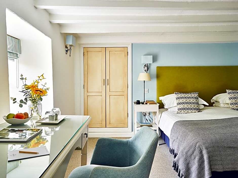 Lugger Hotel ‘A Bespoke Hotel’