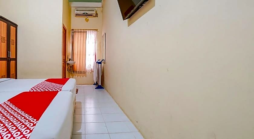 OYO Life 2502 Syariah Triantama Kost
