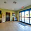 Moulton Inn & Suites By OYO