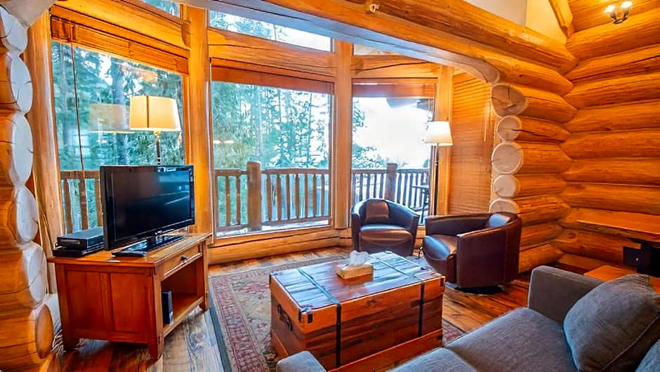 Snow Creek Cabins by Fernie Lodging Co
