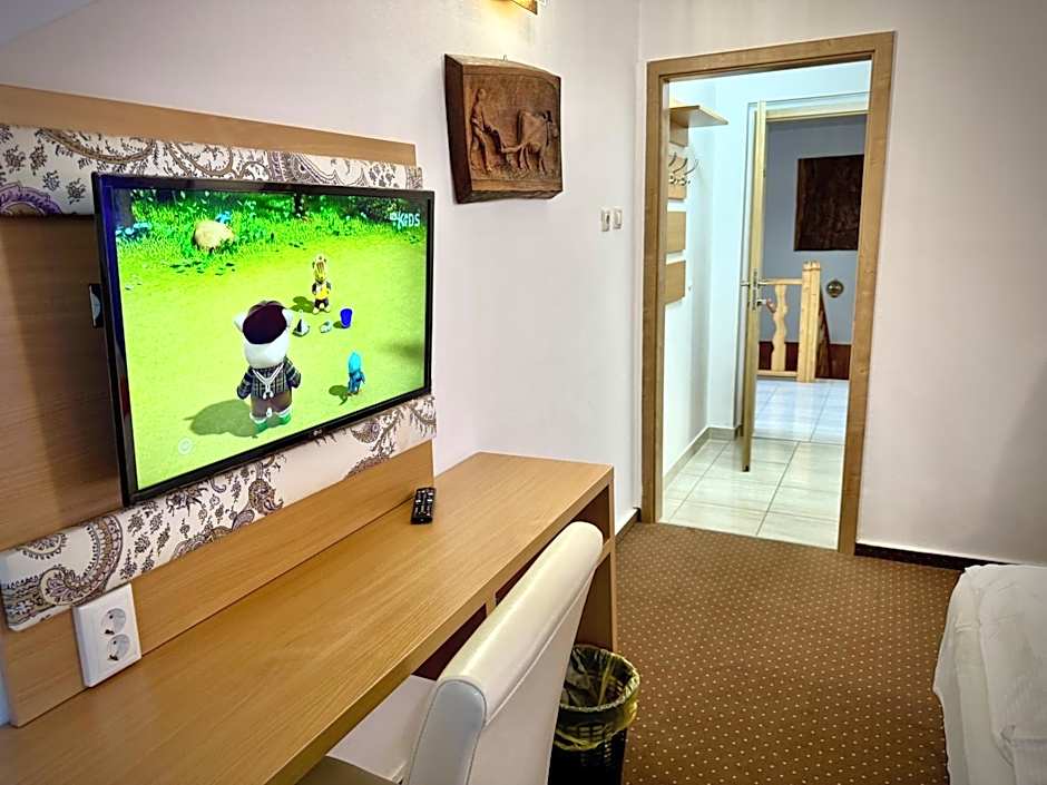 Fészek Fogadó - Pension Nest