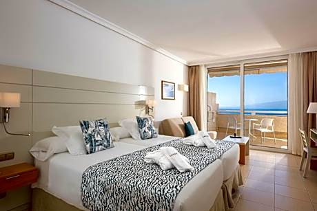 Platinum | Only Adults +16 (2 adults)