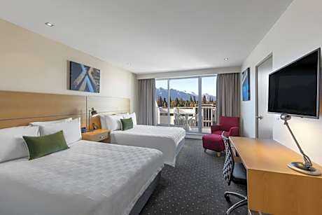Mountain View Twin with Balcony - 2 Queen beds