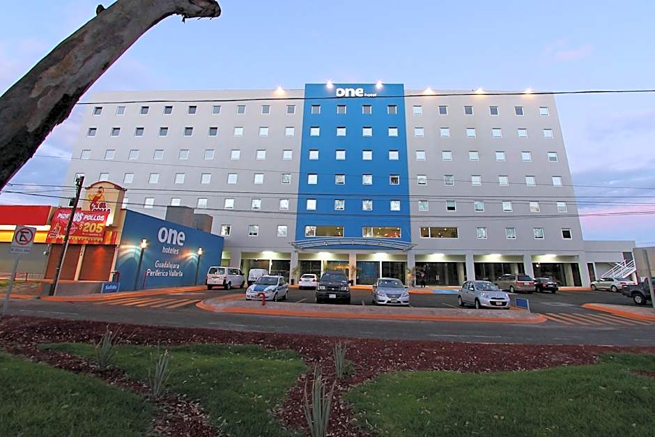 One Guadalajara Periférico Poniente