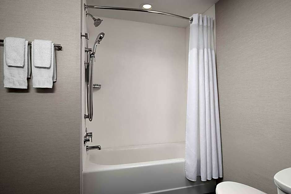 Courtyard by Marriott Lake City