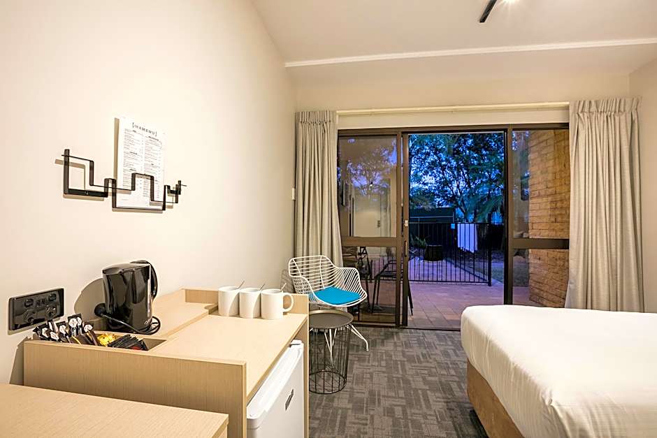 Nightcap at Kawana Waters Hotel