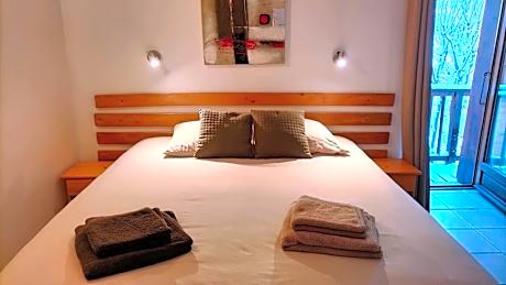 Quadruple Room with Mountain View