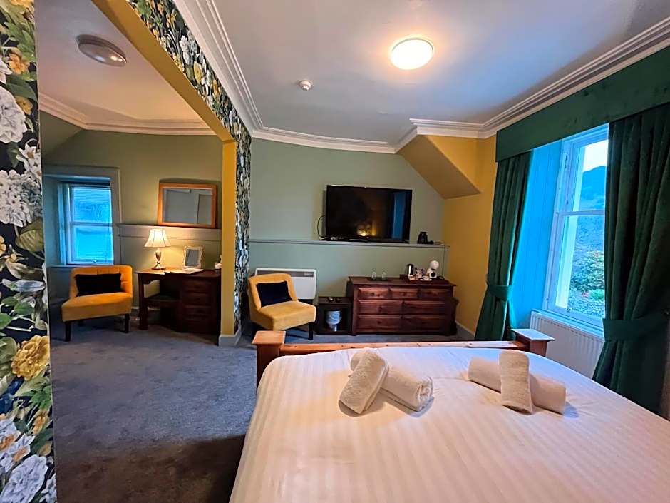 Achray House Restaurant with Rooms