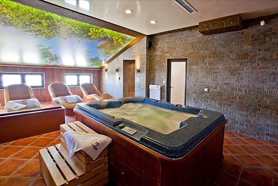 Boutique Complex Trakiets