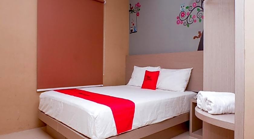 RedDoorz near Java Supermall Semarang