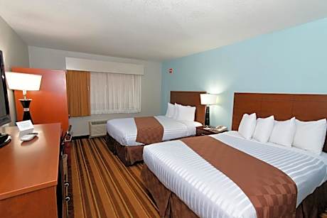 Queen Room with Two Queen Beds and Roll In Shower - Disability Access/Non-Smoking
