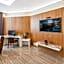 Aura Business Hotel