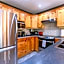 Ski In & 15 Minute Walk to the Lifts Hot Tub AC Pet Friendly