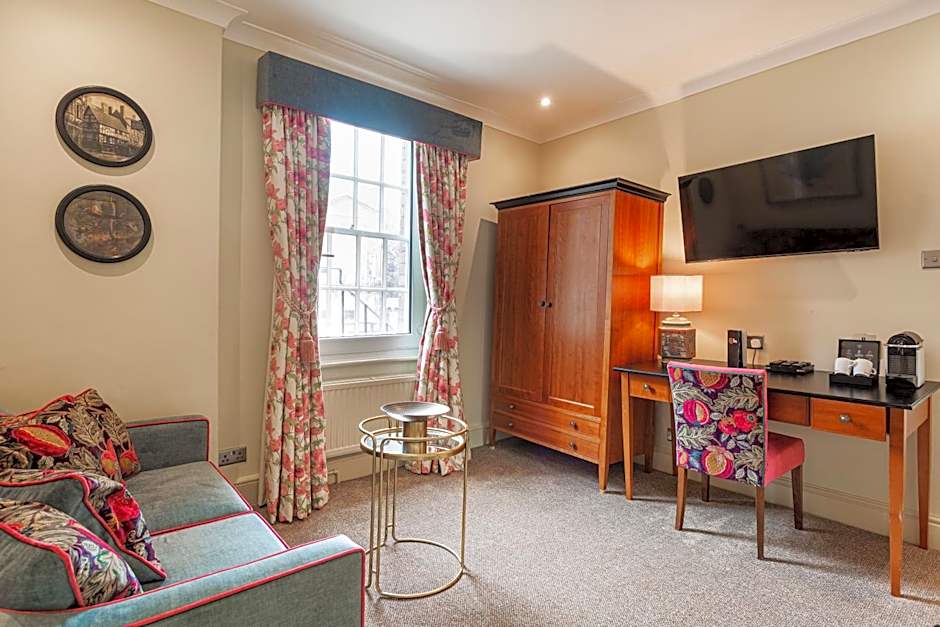 The Wynnstay Hotel, Oswestry, Shropshire - The Coaching Inn Group