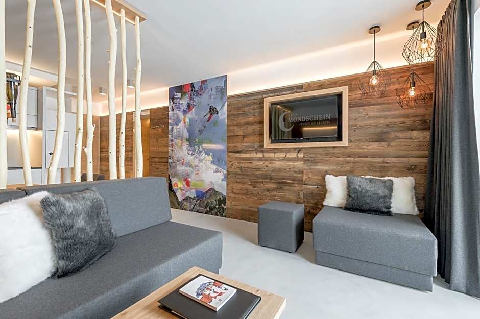 Mondschein Hotel & Chalet Ski-In Ski-Out Luxus am Arlberg