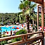 Club Pink Palace Hotel