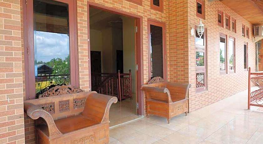 RedDoorz Plus @ Hotel Srikandi Kendari