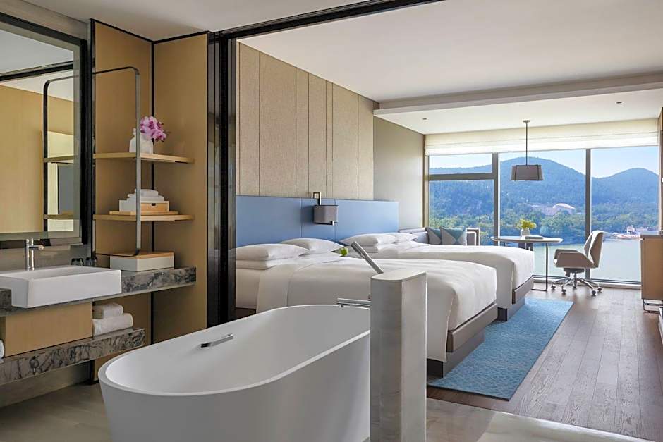 Xuzhou Marriott Hotel Lakeview