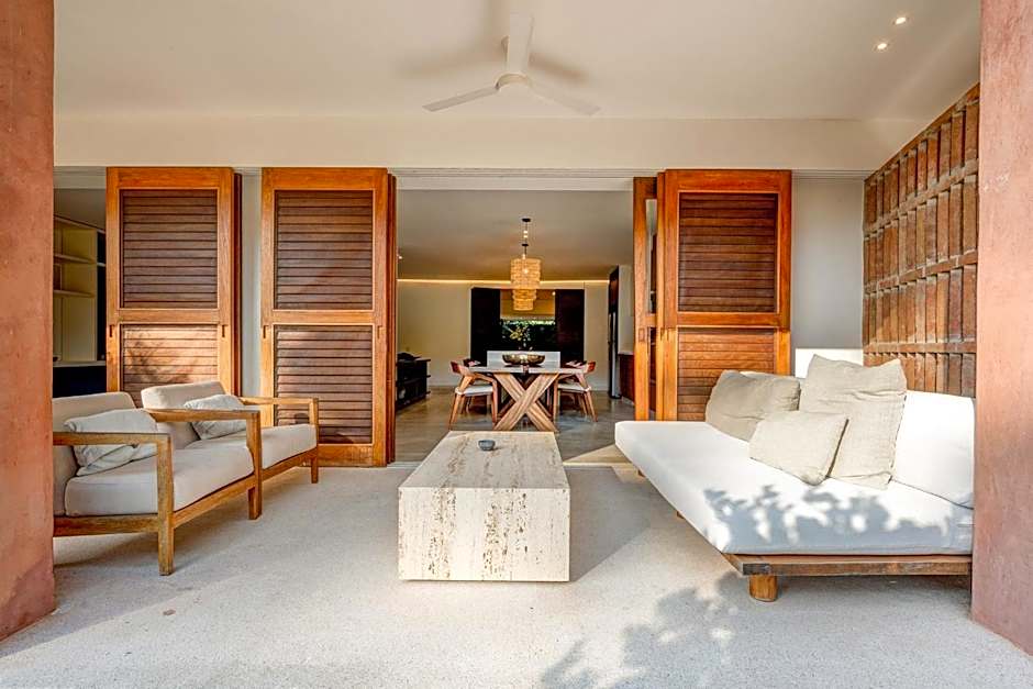 El Careyes Club & Residences