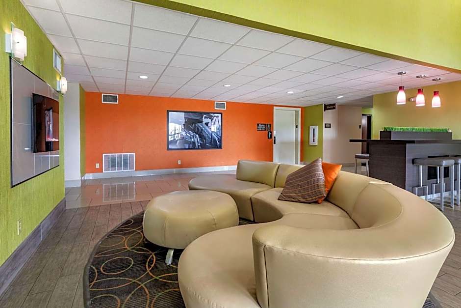 Comfort Inn & Suites Mansfield