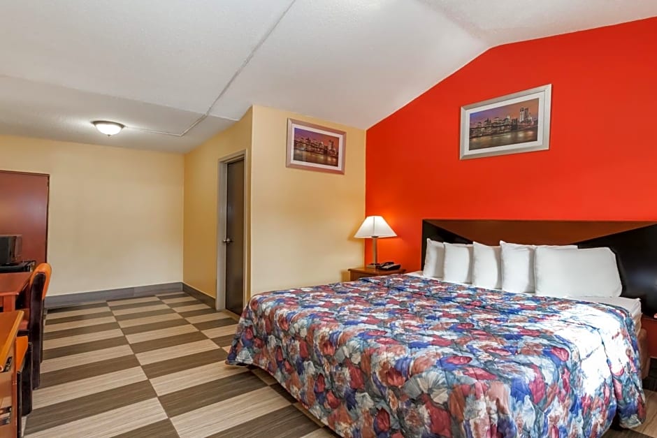 Travelodge by Wyndham Jersey City