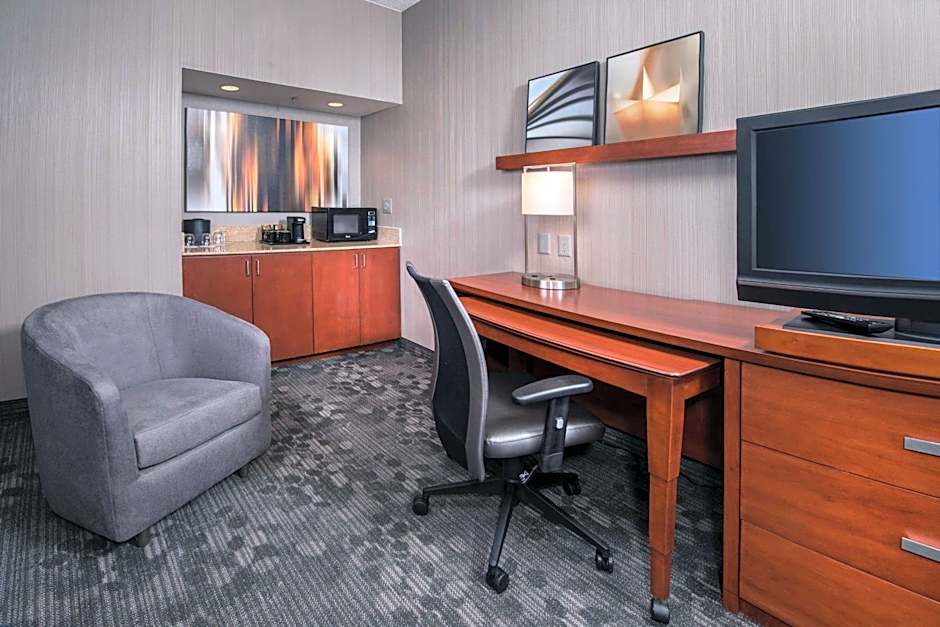Courtyard by Marriott Dulles Airport Chantilly