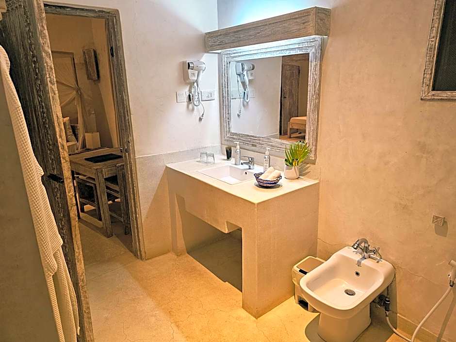 The Villa Luxury Suites Hotel