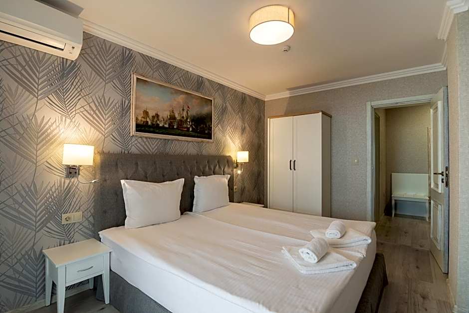 Maria Palace Complex