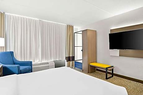 Queen Room - Disability Access