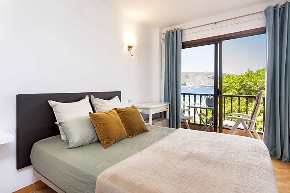 Seafront studio with beach view in the center of Los Cristianos