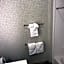 Holiday Inn Express & Suites Pittsburgh - Monroeville By IHG