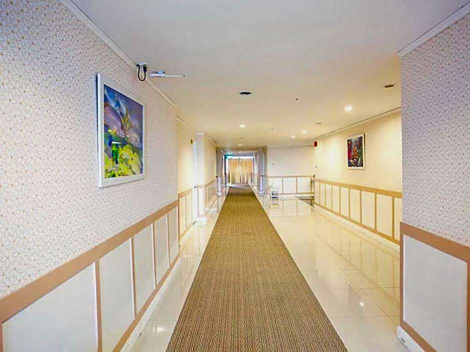 Bay Hotel Srinakarin